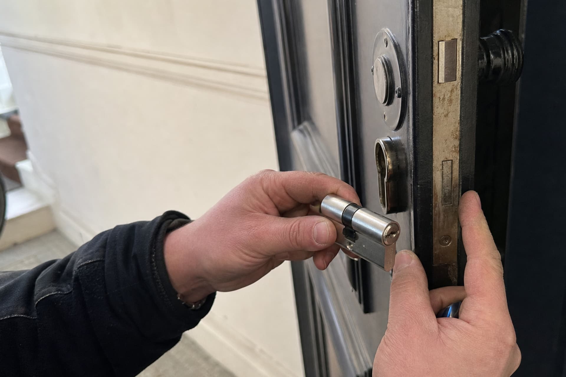 remplacement cylindre de porte au palier